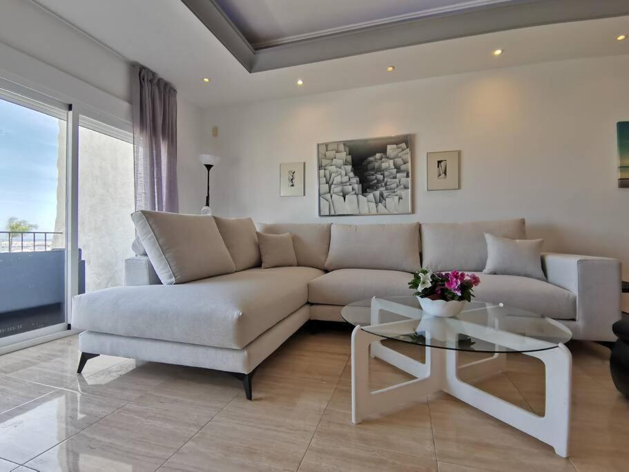 Sea Front Apartment In Puerto Banus Marbella Exterior photo
