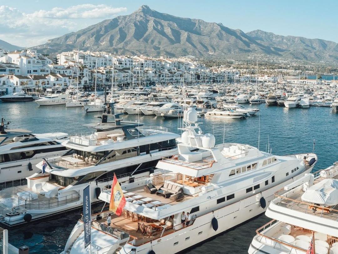 Sea Front Apartment In Puerto Banus Marbella Exterior photo